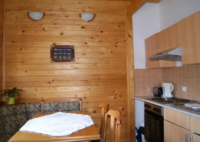 Gemuetliches Mit Garten Und Terrasse By Interhome 別荘 *